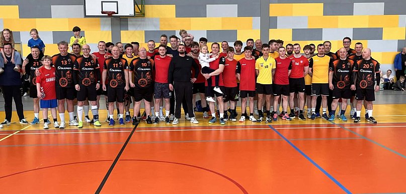 [WIDEO] Grębocice przeżyły oblężenie. Piłka ręczna przyciągnęła tłumy