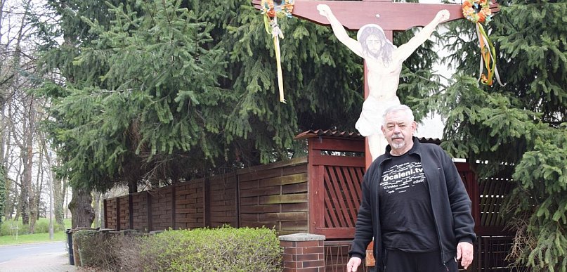 [WIDEO] Krzyż w miejscu upadku. Poruszająca historia trzeźwości z Głogowa