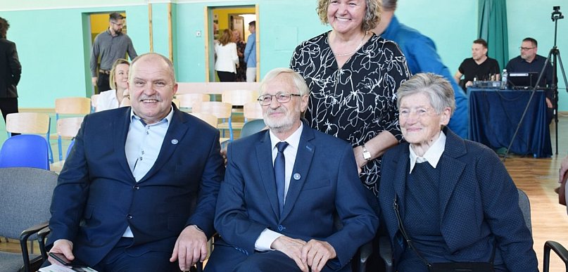 [FOTO] To się zaczęło 45 lat temu. SP 10 na Koperniku w Głogowie świętuje