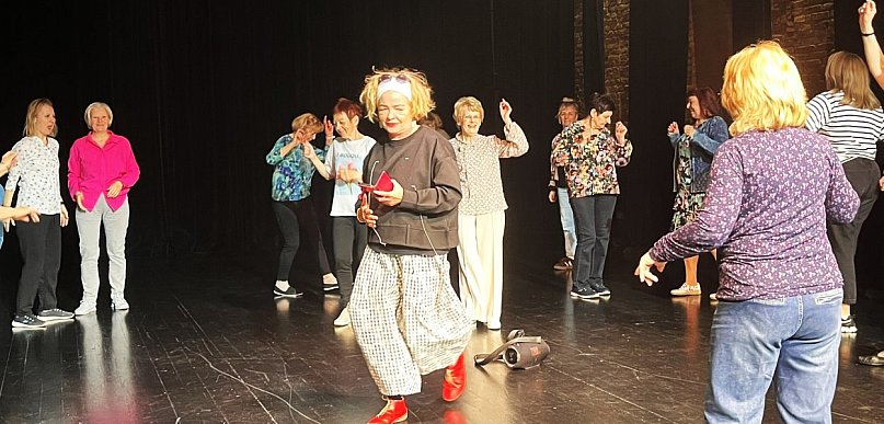 [WIDEO] Taniec wszystkich rytmów podbija Głogów. Co się tam dzieje?