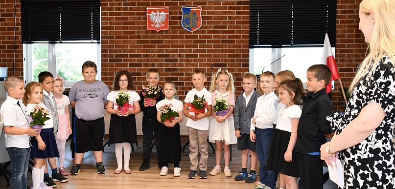 Przedszkolaki z wizytą w Urzędzie Gminy Kotla z okazji Dnia Samorządowca