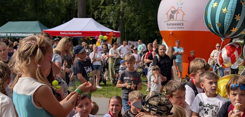 Kolorowo, radośnie i rodzinnie – gminny Dzień Dziecka w Radwanicach