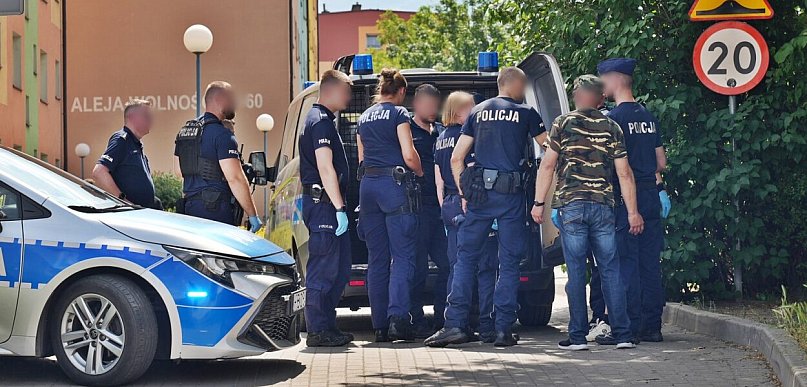 Obława i zatrzymanie w centrum Głogowa. Duże siły policyjne