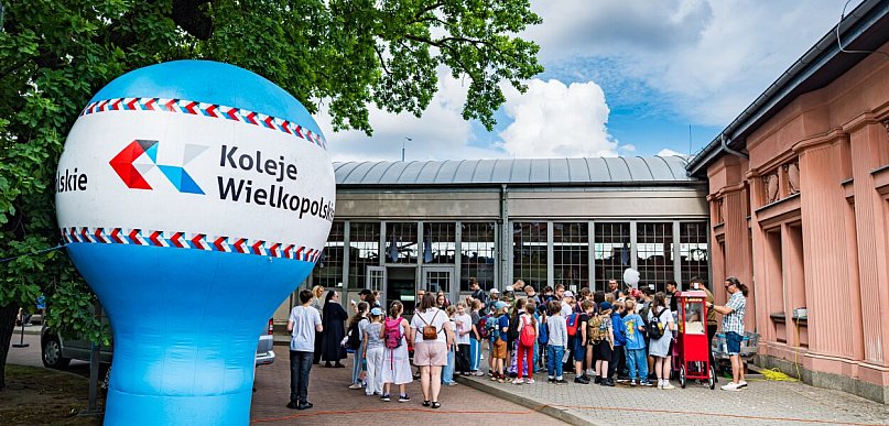 Od Dnia Dziecka po Bałtyk – Koleje Wielkopolskie rozpędzają lato pełne atrakcji