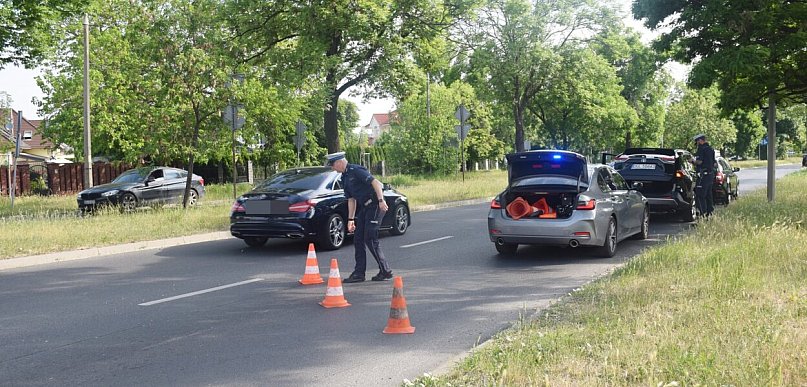 Kolizja na Rondzie Hallera w Głogowie. Kierowca nie zdążył zareagować