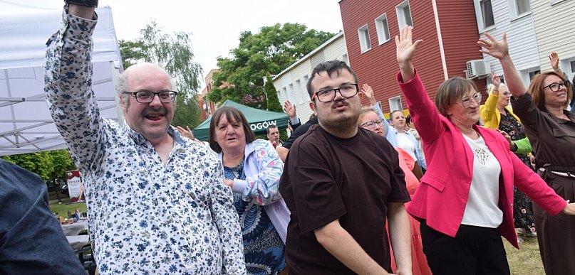 [FOTO] Francuskie niebo nad Głogowem. Tak świętowali Dzień Rodziny
