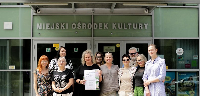 Pędzle w ruch. Artyści z całej Polski tworzą w Głogowie