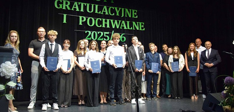 92 uczniów nagrodzonych za sukcesy w nauce w Grębocicach