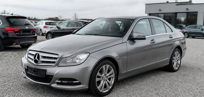 Kupię Mercedes C-klasa – jak przebiega proces wyceny auta premium w skupie?
