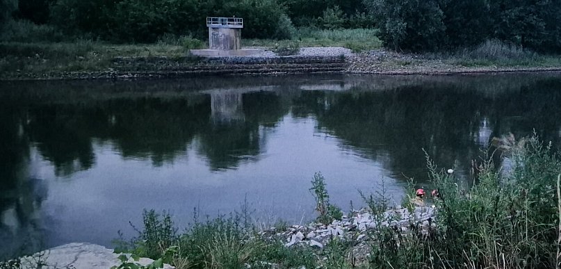 Tajemnicza żółta plama na Odrze. Są już wyniki analiz strażaków