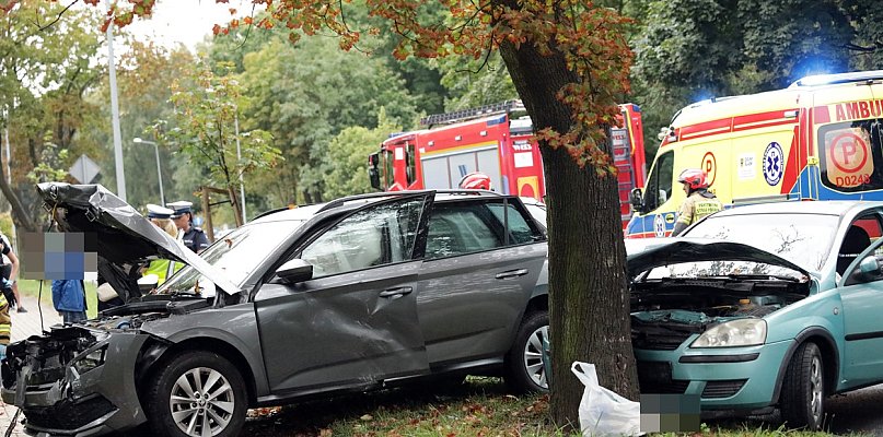 [FOTO] Wypadł z drogi! Groźny wypadek w centrum Głogowa - 173336