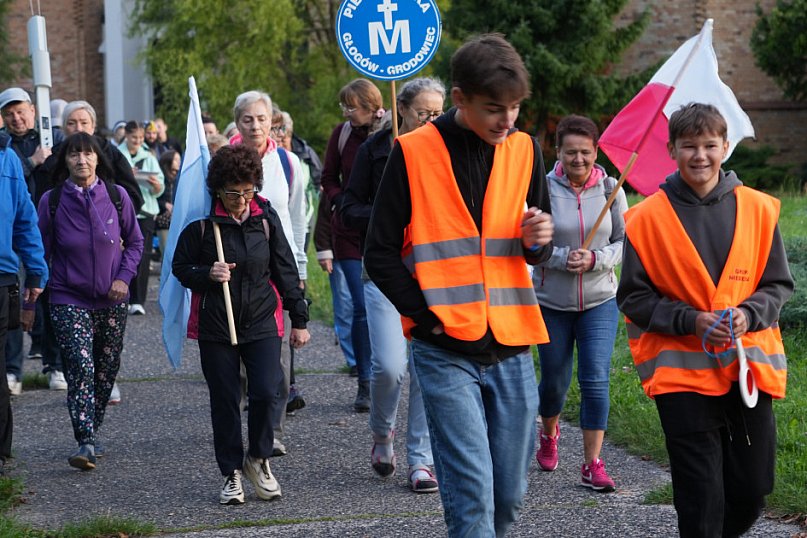 O świcie ruszyli do Grodowca
