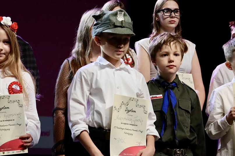 II Powiatowy Konkurs Piosenki Patriotycznej