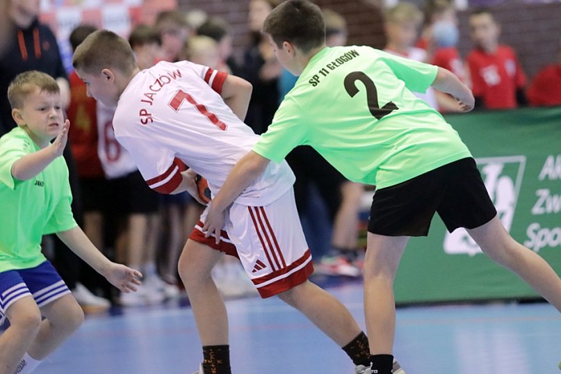 Święto piłki ręcznej! Uczniowie na parkiecie