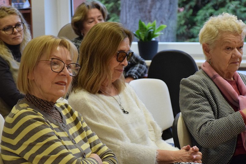 Spotkanie autorskie w bibliotece pedagogicznej