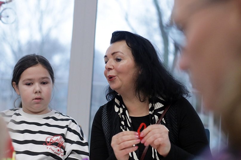 Wróciła tradycja malowania kartek na święta