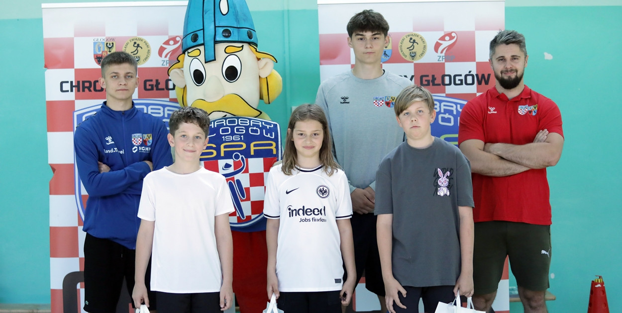 Trening, gadżety i autografy! Tak się bawili w SP 10 w Głogowie [FOTO]