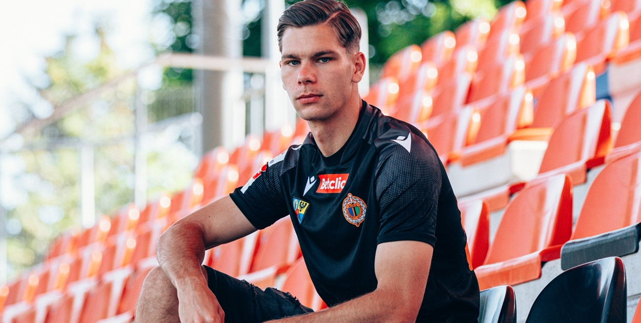 Sebastian Strózik pierwszym wzmocnieniem Chrobrego Głogów
