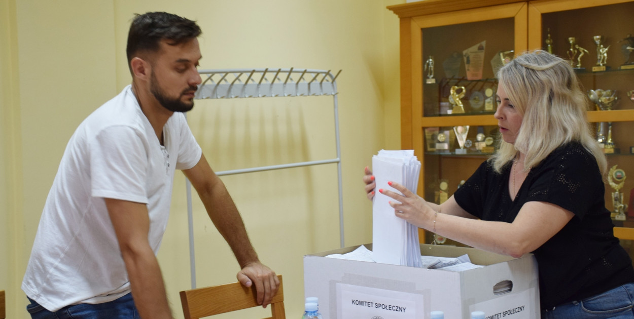 Komisja już pracuje. Trzeba sprawdzić nie tylko podpisy [FOTO]