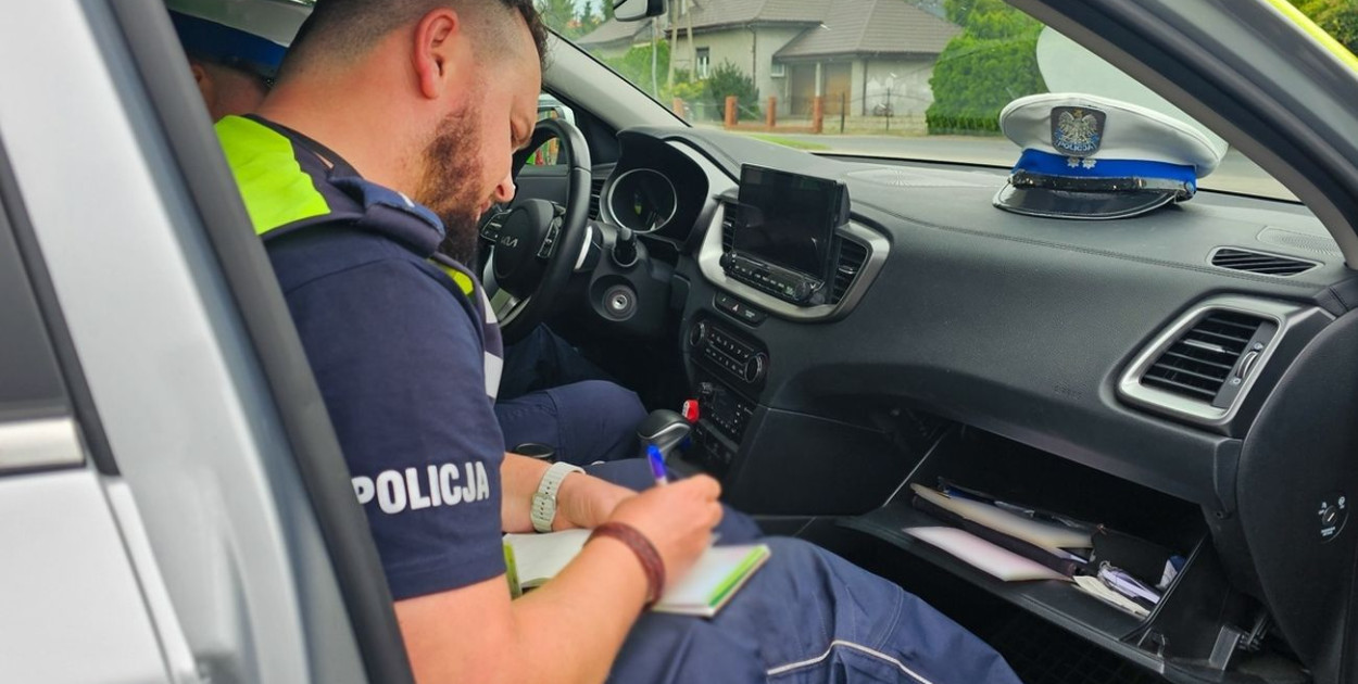 Zmasowane kontrole na naszej DK 12. Nałożyli 56 mandatów! [FOTO]