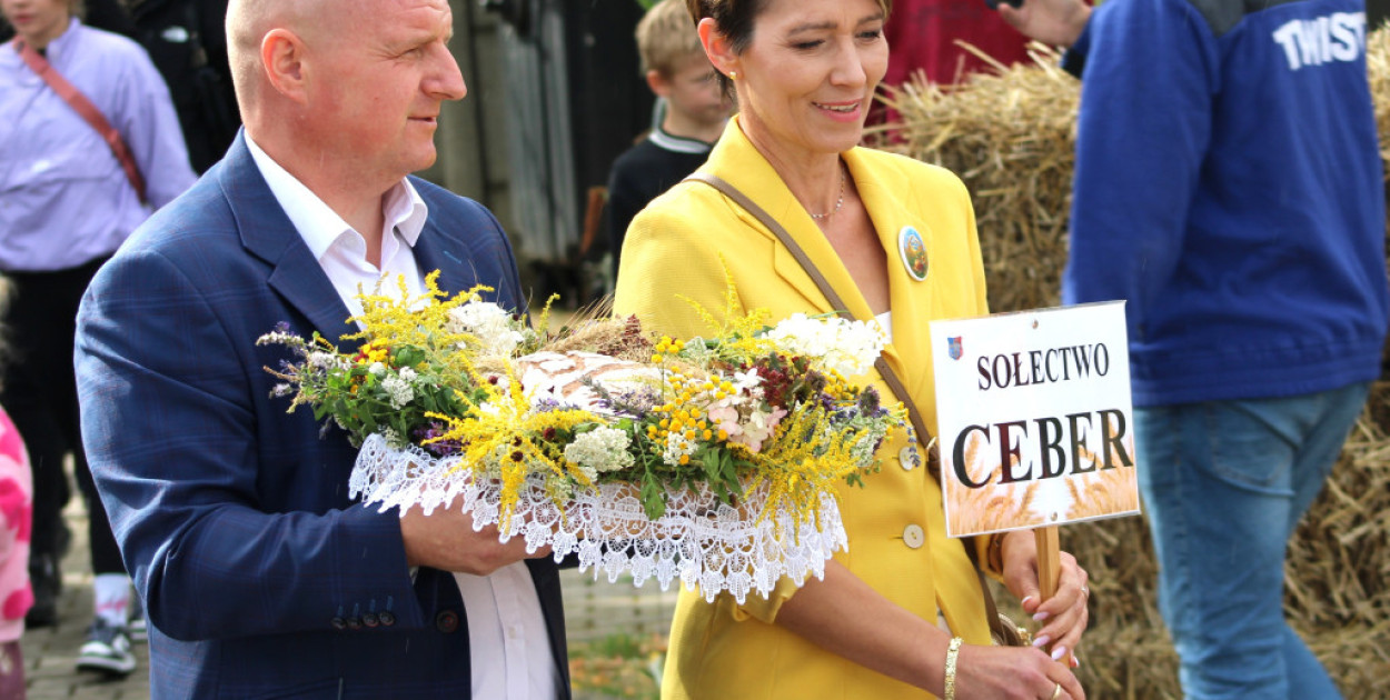 [FOTO] Orzeł na wieńcu i radość rolników. Dożynki gminne w Kotli