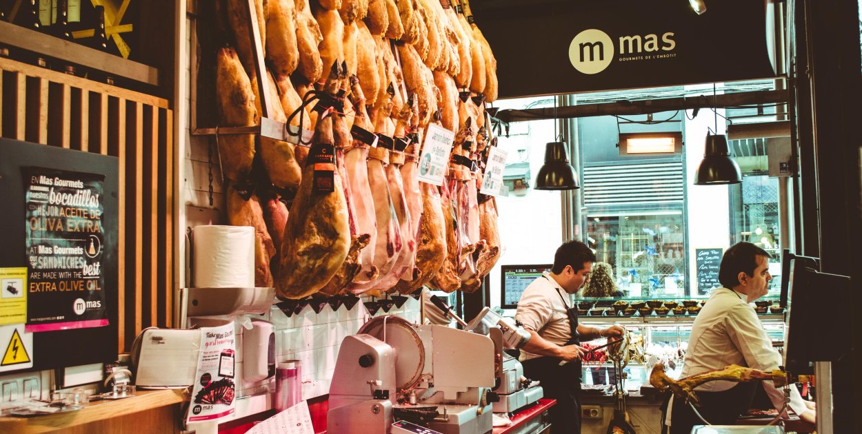 Profesjonalne krajalnice do wędlin – precyzja krojenia zmienia sprzedaż