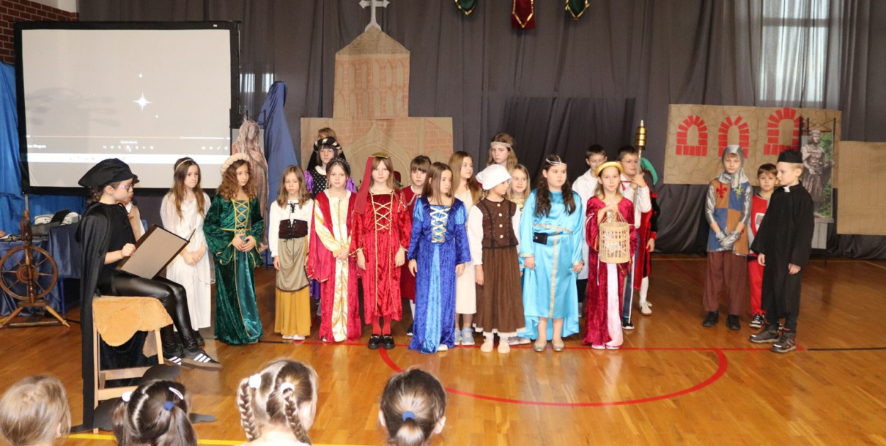 Premiera już w czwartek. Salomea i uczniowie w głogowskim teatrze