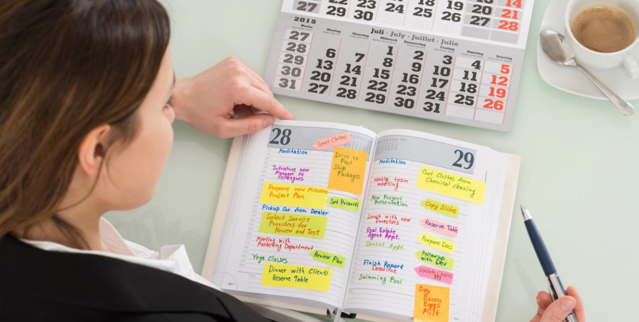 Jak dobrze ułożony grafik obniża koszty nadgodzin i ryzyko sporów z pracownikami?