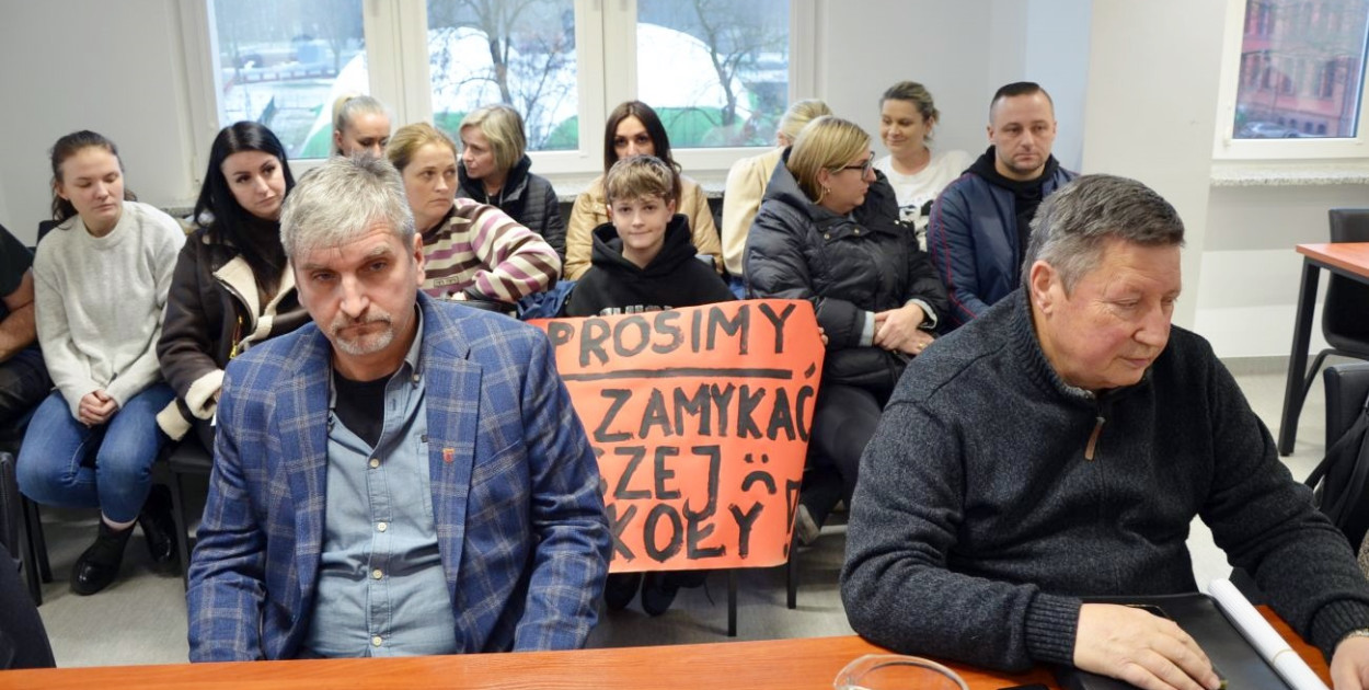 [FOTO] Kłótnia i obrażanie na sesji rady gminy Głogów