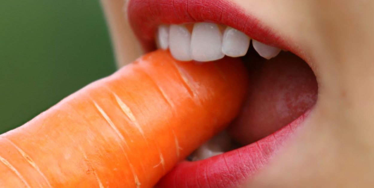 Jak odbudowa uśmiechu wpływa na codzienny komfort i pewność siebie