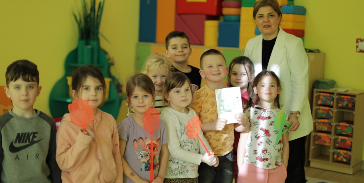 Tutaj nauka języka łączy pokolenia. Uczą się i dzieci, i seniorzy