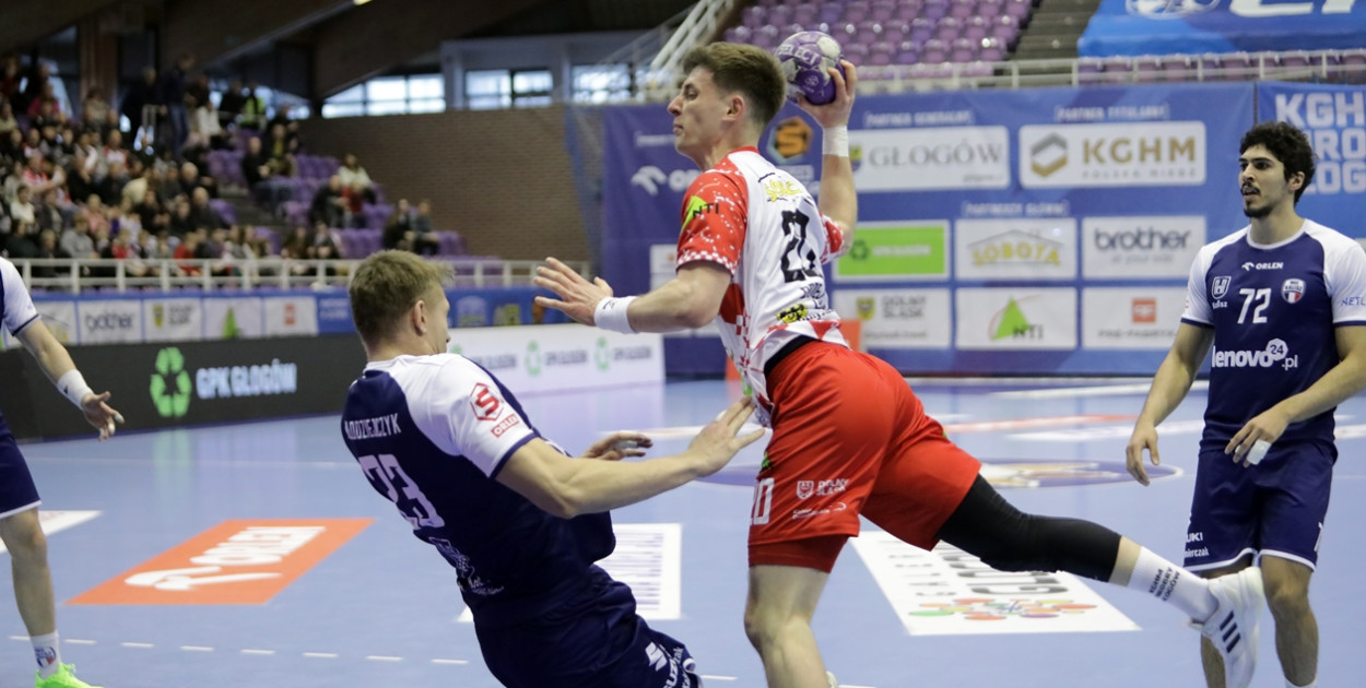 Dużo walki, dużo emocji. Końcówka należała do Chrobrego [FOTO]