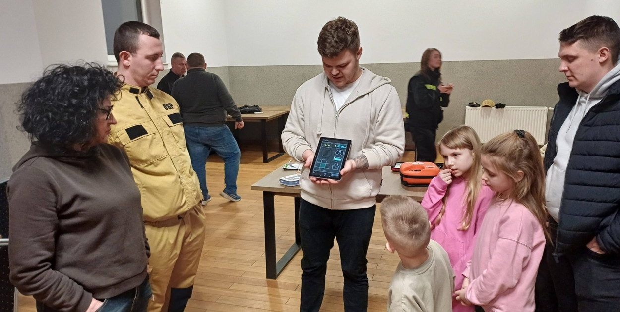 Strażacy z OSP szkolą i bawią podczas ferii pod Głogowem [FOTO]