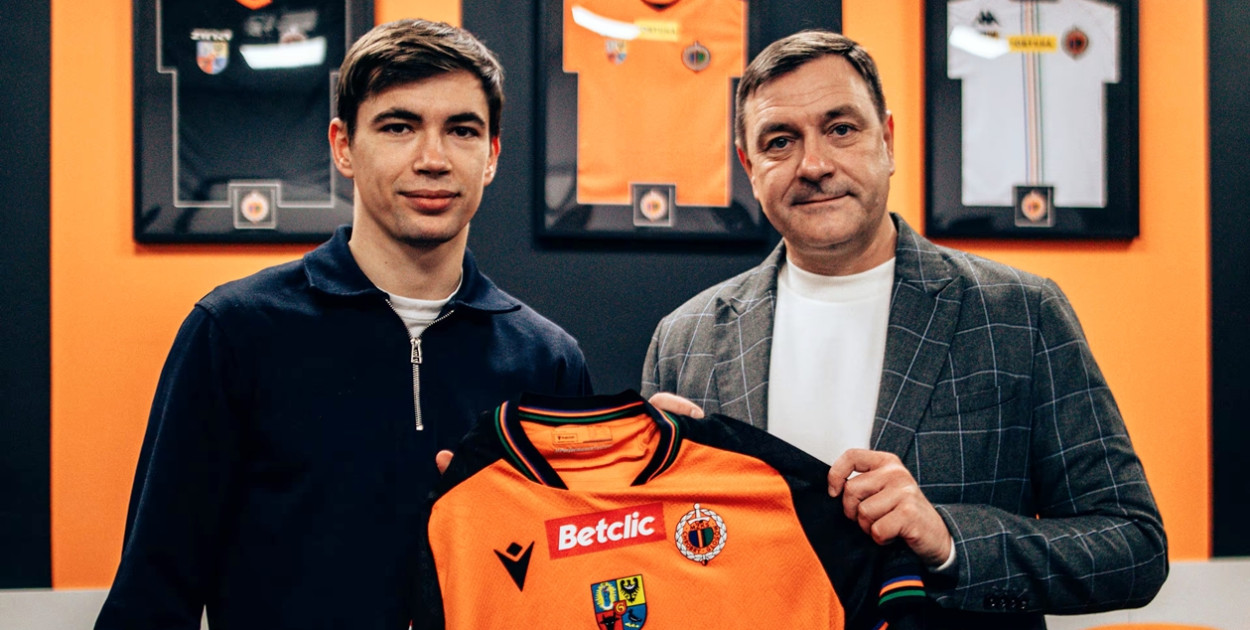 Transfer prosto z Ekstraklasy! Chrobry zbroi się na wiosnę, ma obrońcę