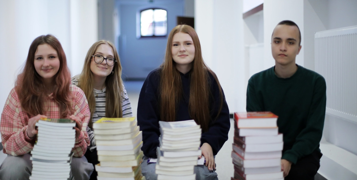 [WIDEO, FOTO] TikTok czy książki? Uczniowie ruszyli z biblioteczną grą