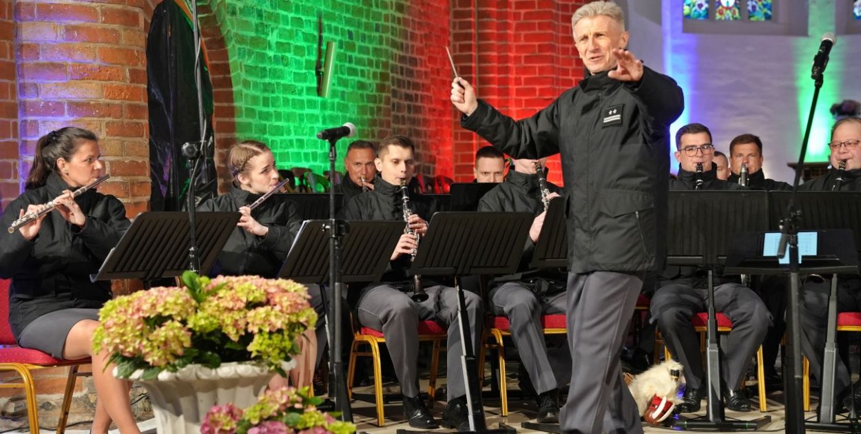 Muzyka oszalała polskością. Niezwykły koncert w głogowskiej kolegiacie [FOTO]