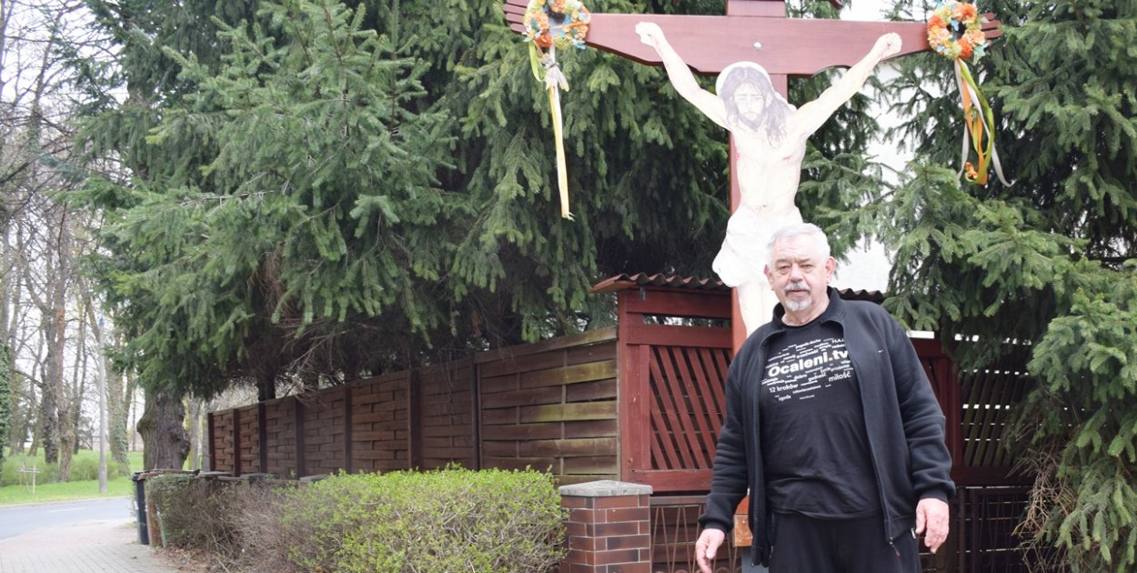 [WIDEO] Krzyż w miejscu upadku. Poruszająca historia trzeźwości z Głogowa