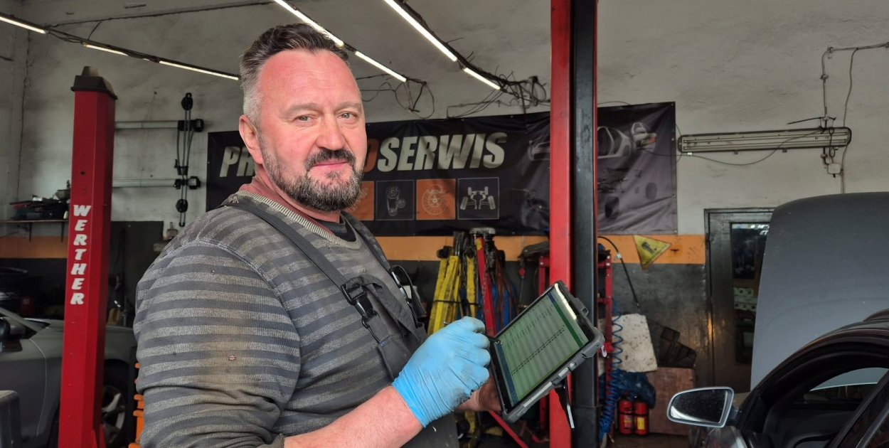 Zapaliła się kontrolka? Sprawdź, co naprawdę dzieje się z Twoim autem