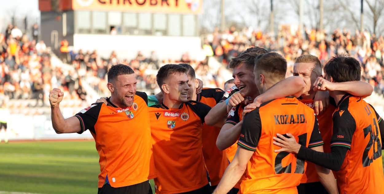 [FOTO] O to chodziło! Jest przełamanie i ważna wygrana Chrobrego