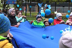 Niebieskie Igrzyska w przedszkolu Bajka w Głogowie